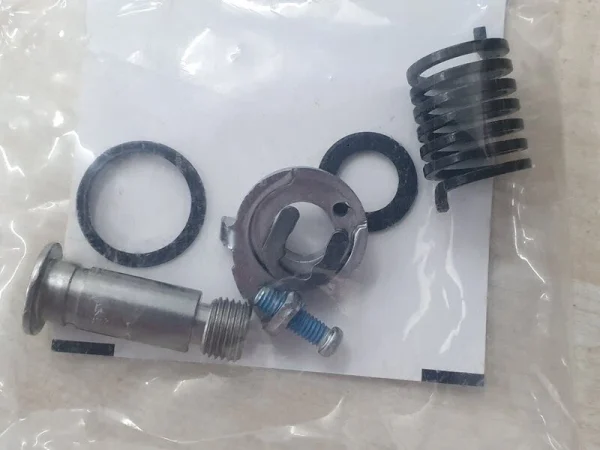 Shimano Schaltwerk Bef.-schraube RD-2400 1